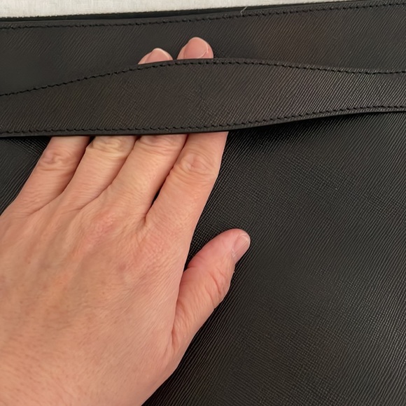 Authentic Prada Saffiano Lux Pochette with Snap lock (Excellent Condition) - Picture 10 of 12